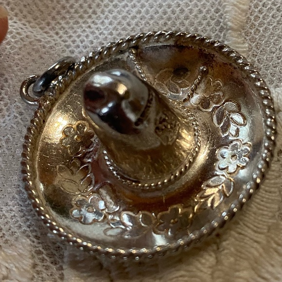1.5” Mexican Sterling Silver Sombrero Charm Bracelet Charm or Necklace Pendant - Picture 2 of 4
